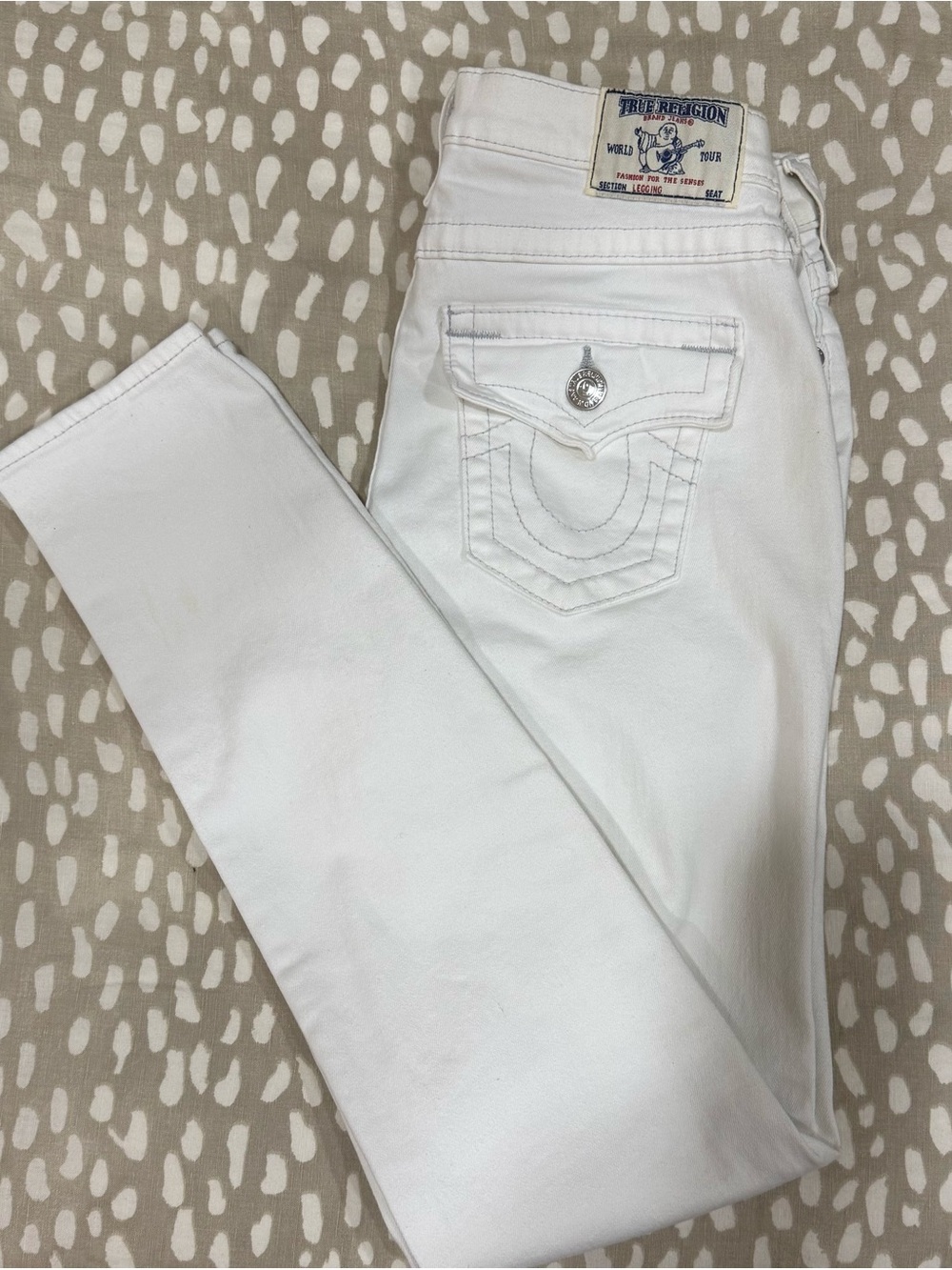 True Religion White Skinny Jeans with Signature Back Pocket